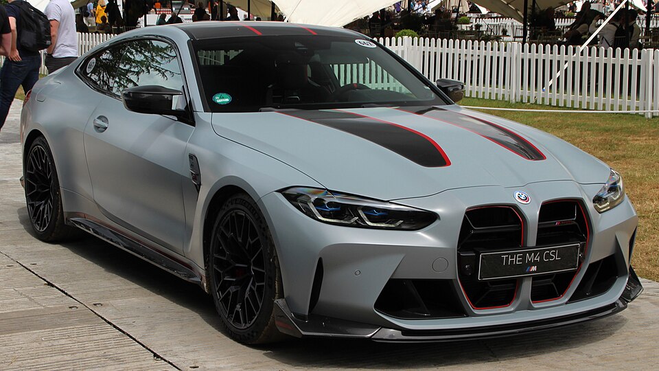 BMW M4 CSL