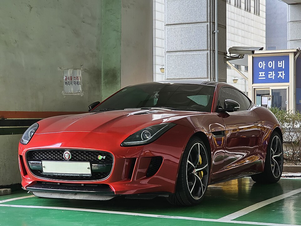 Jaguar F-Type R